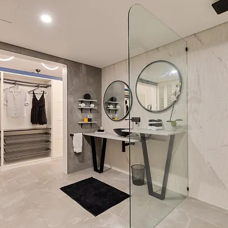 Chic Studio In The Heart Of Town Port Douglas Exterior photo